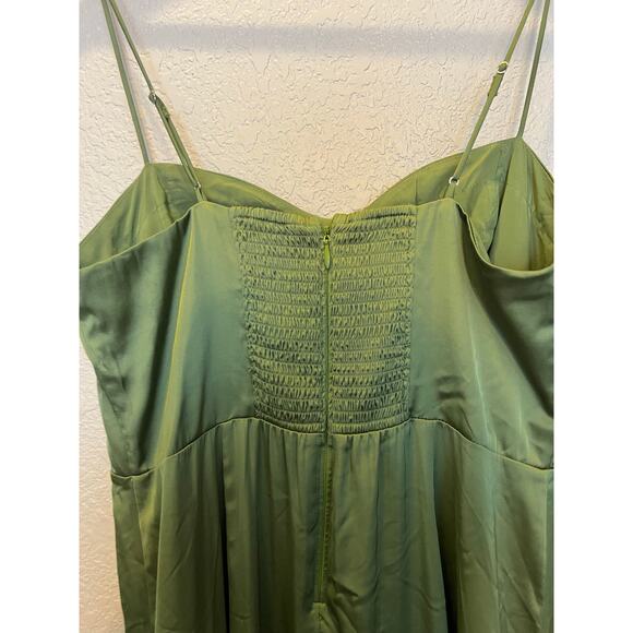 Abercrombie and Fitch Camille Green Satin Midi Dress Size Large Olive Green Date - Picture 9 of 11